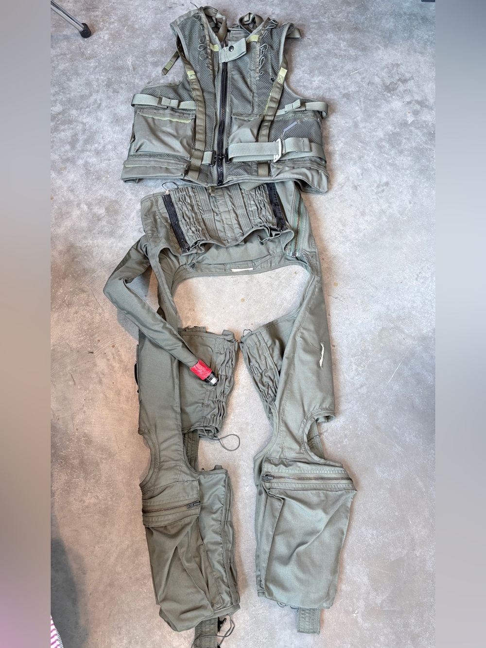 US Military Survival Vest and Pants